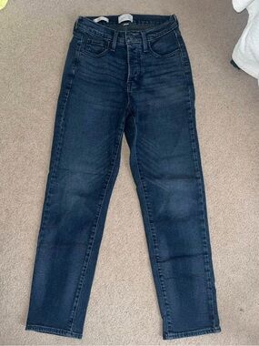 Universal Thread high rise 80’s slim jeans